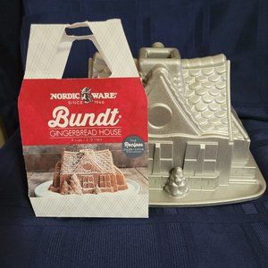 Nordicware Bundt Gingerbread House Mold